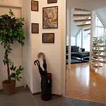 Апартаменты Modern Luxury Duplex In Duesseldorf-benrath