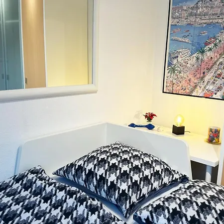 Modern Luxury Duplex In Duesseldorf-benrath *