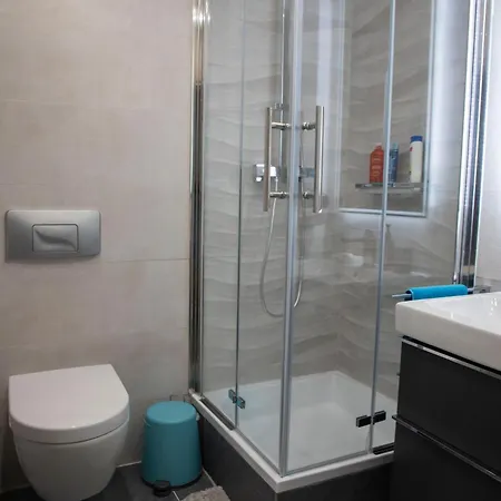 Modern Luxury Duplex In Duesseldorf-benrath